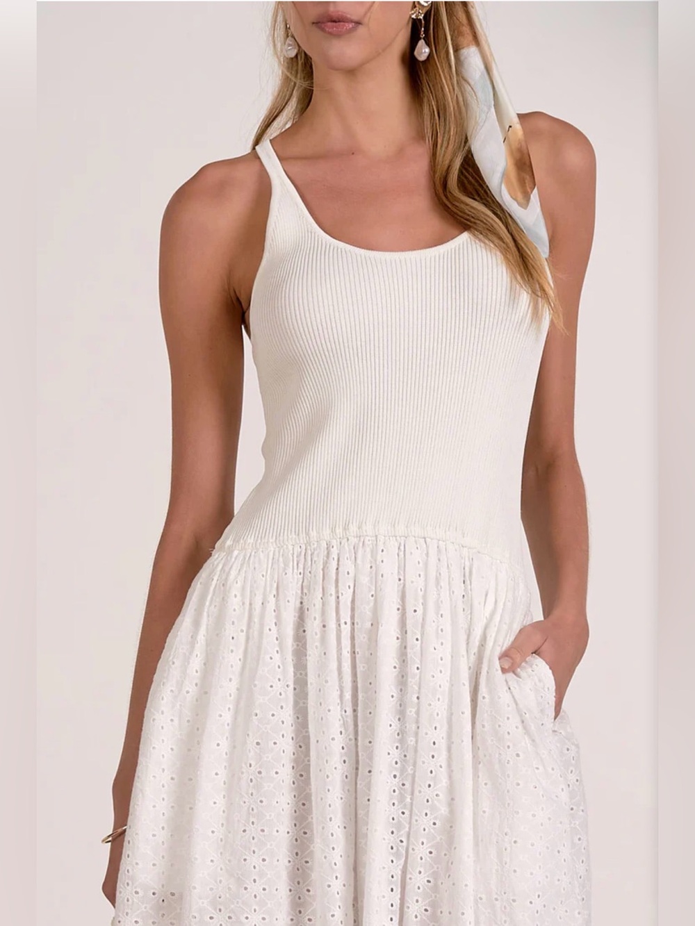 Elan White Mixed media design with ribbed knit bodice and eyelet skirt sizeM NWT - Picture 4 of 9